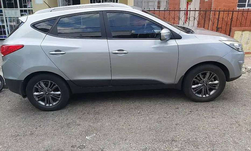 Hyundai Tucson Ix-35...