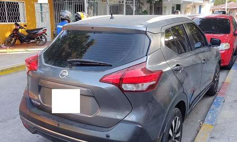 Nissan Kicks Año 202...