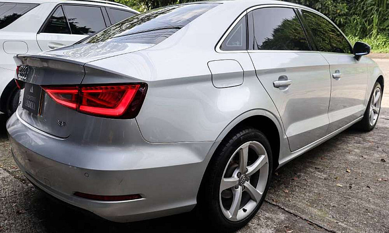 Audi A3 Ambition 1.8...
