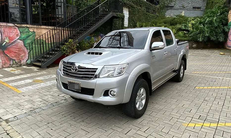 Toyota Hilux Srv...