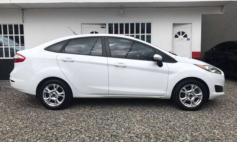 Ford Fiesta 2015...