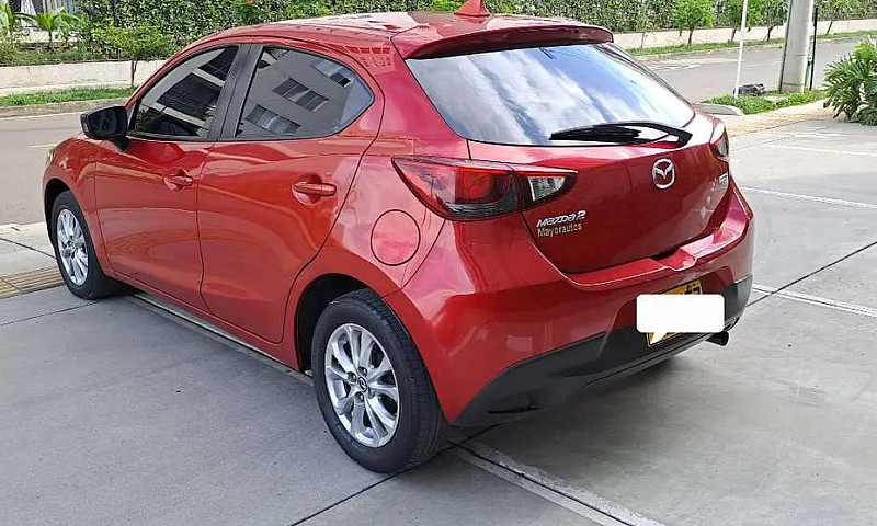 Se Vende Mazda 2...