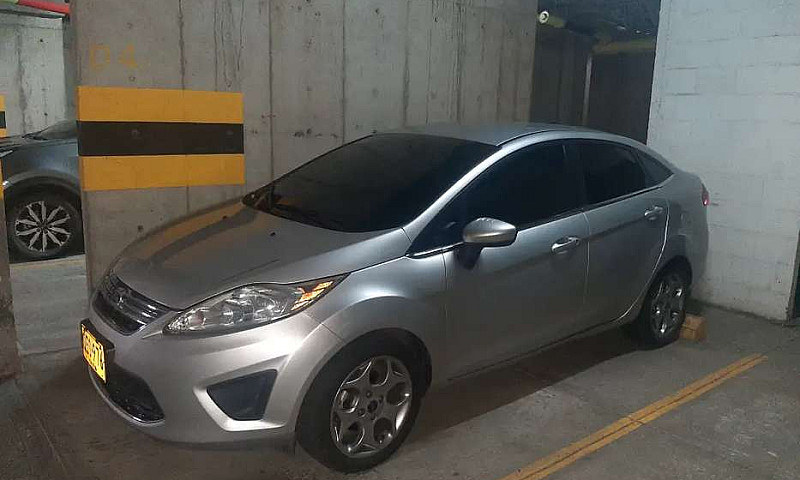 Ford Fiesta Automáti...