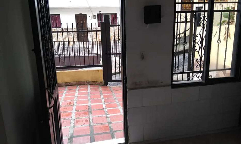 Arriendo Apartaestud...