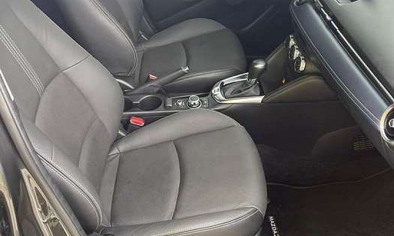 Vendo Mazda 2 Lx Ful...