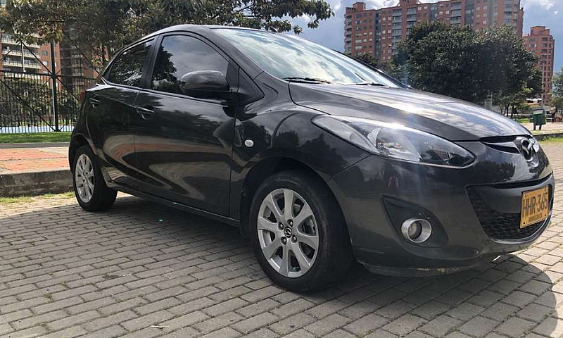 Vendo Mazda 2 Excele...
