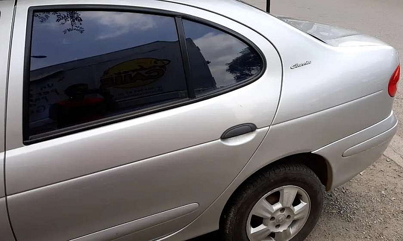 Se Vende Un Renault ...