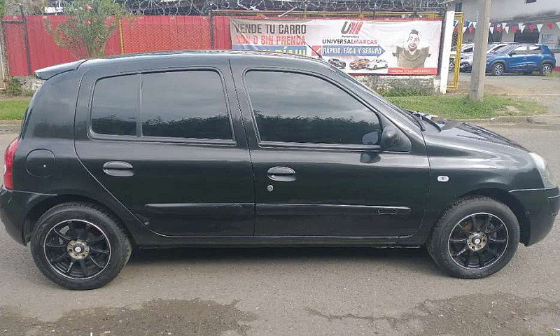Renault Clio Dynamiq...