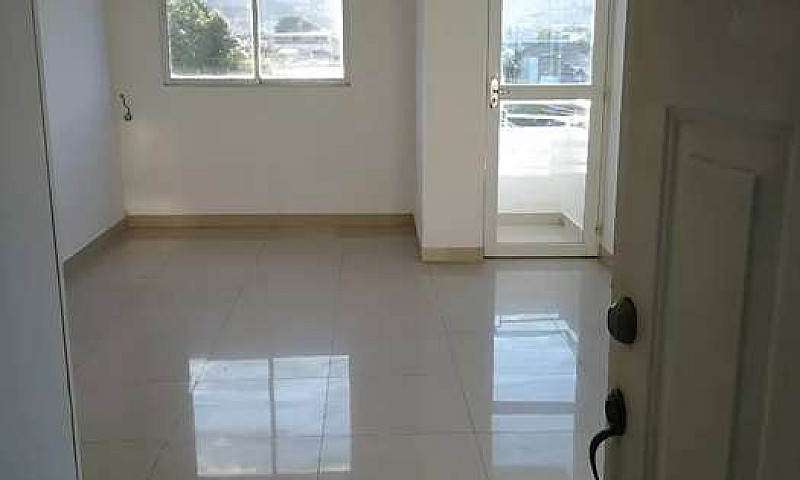 Arrendo Apartamento...