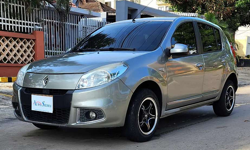 Renault Sandero Dyna...