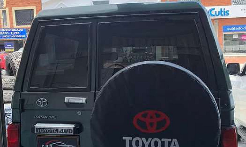 Toyota La D Cruise...