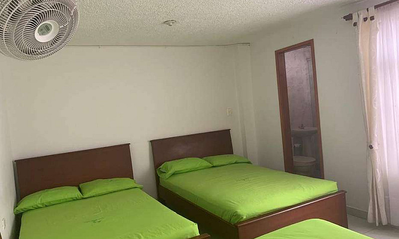 Arriendo Casa Amobla...
