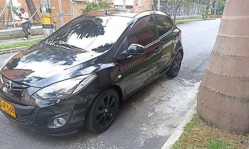 Vencambio Mazda 2 Mo...