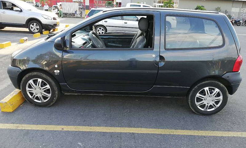 Vendo Renault Twingo...