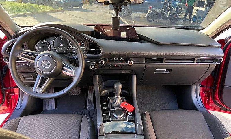 Mazda 3 Touring Hibr...