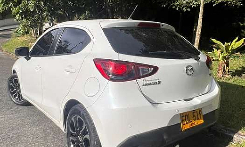 Mazda 2 Touring...