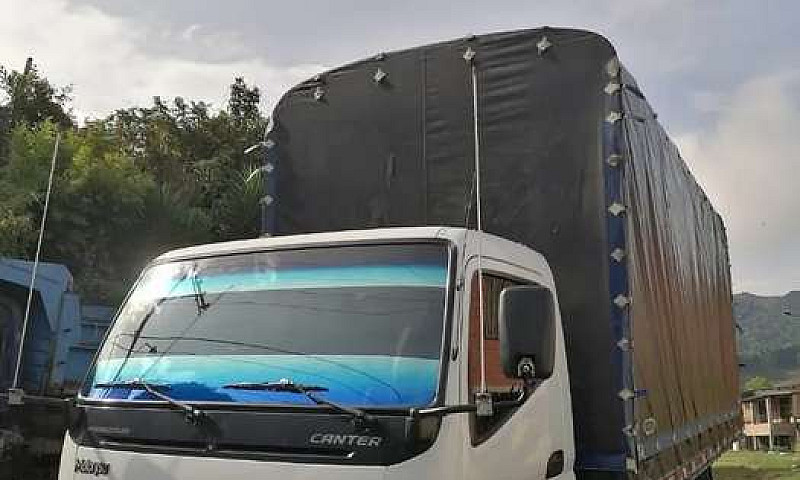 Vendo Mitsubishi Fus...