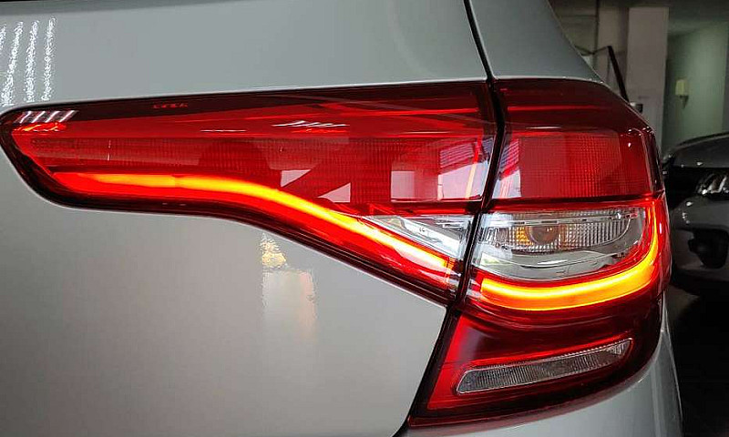 Renault Sandero Life...