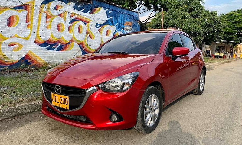 Mazda 2 Touring 2017...