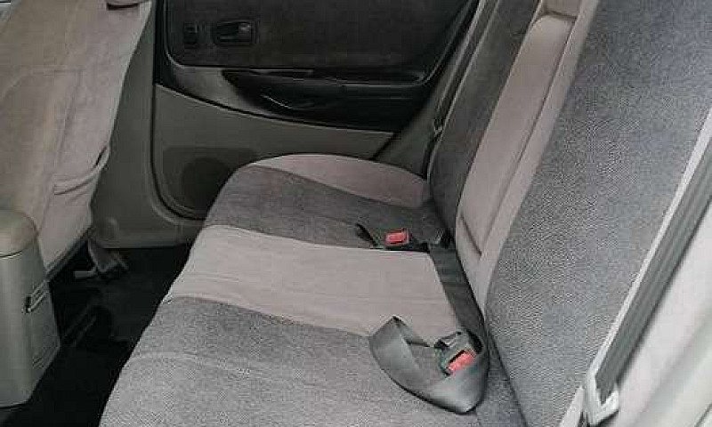 Vendo Mazda Allegro ...