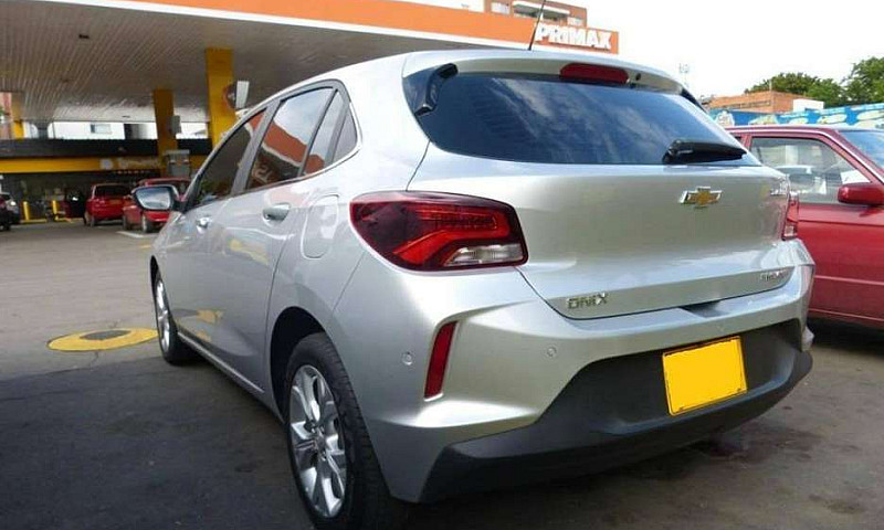 Chevrolet Onix Turbo...