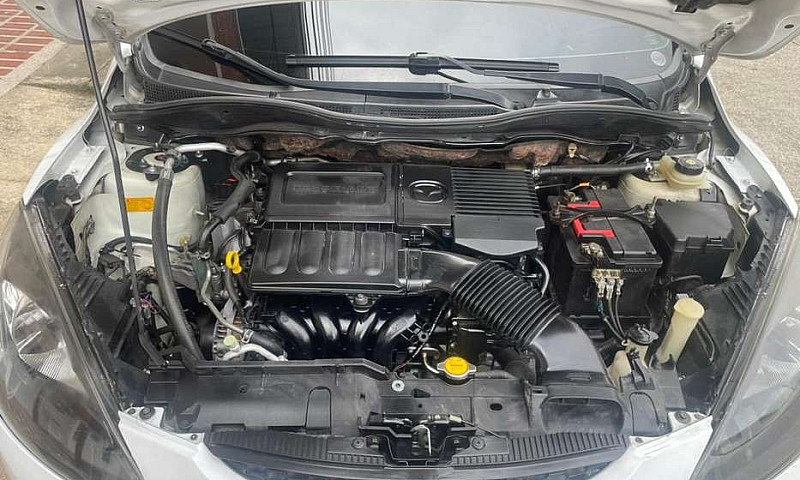Mazda 2 Bonito...