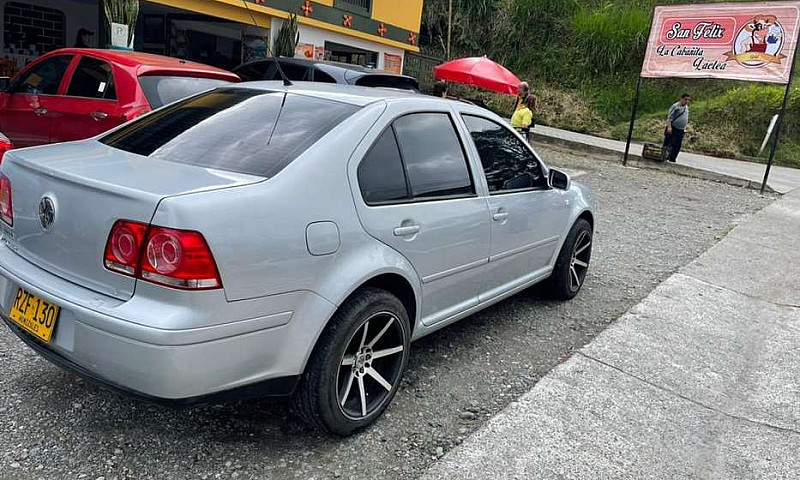 Se Venda Jetta Clasi...