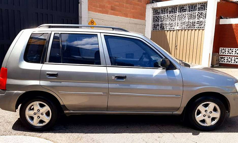 Mazda Demio 2007...