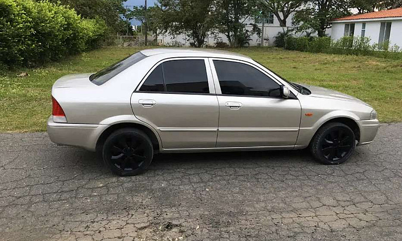 Carro Lancer...