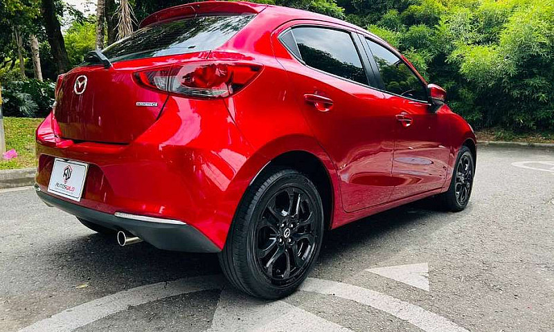 Mazda 2 Grand Tourin...