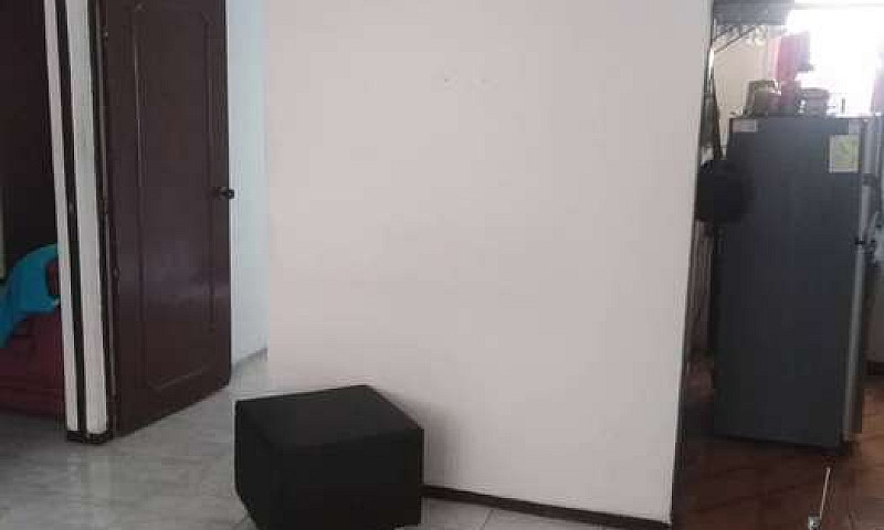 Se Alquila Habitació...
