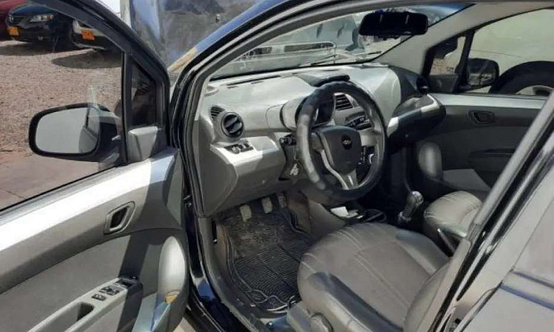 Vendo Chevrolet Spar...