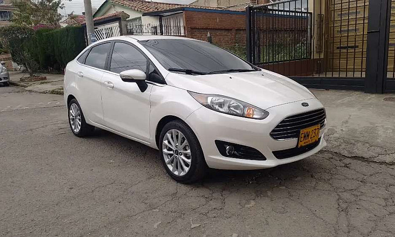 Vendo Ford Fiesta Ti...