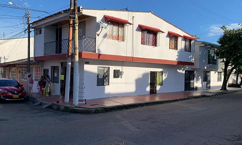 Se Vende Casa...