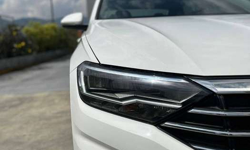 Volkswagen New Jetta...