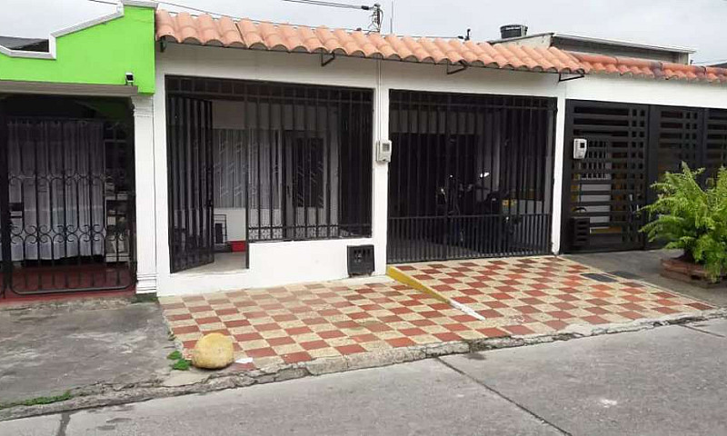 Casa Más Apartaestud...