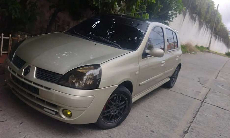 Vendo Hermoso Clio 2...