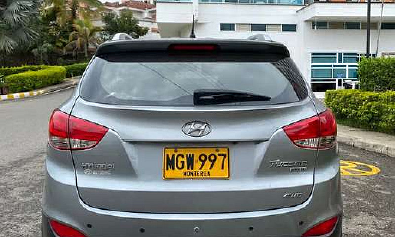 Vendo Hyundai Tucson...