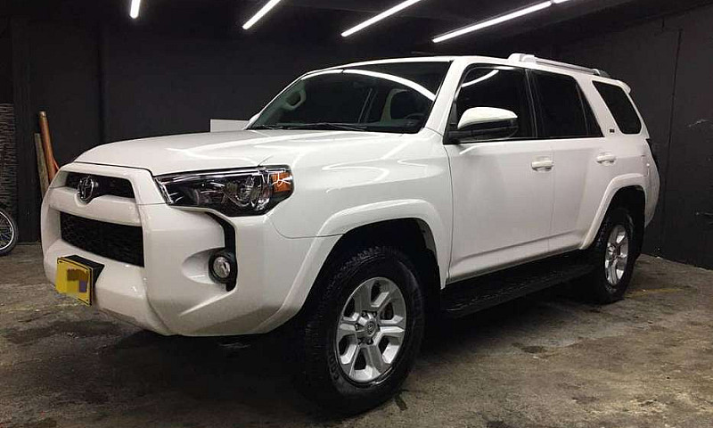 Toyota 4 Runner Sr5 ...