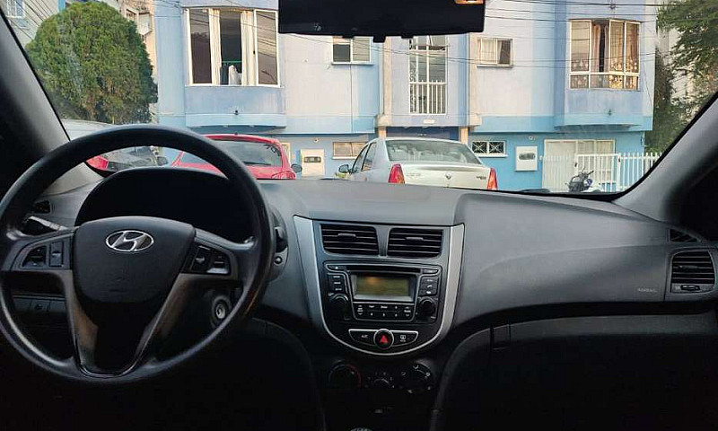 Hyundai Accent I25 M...