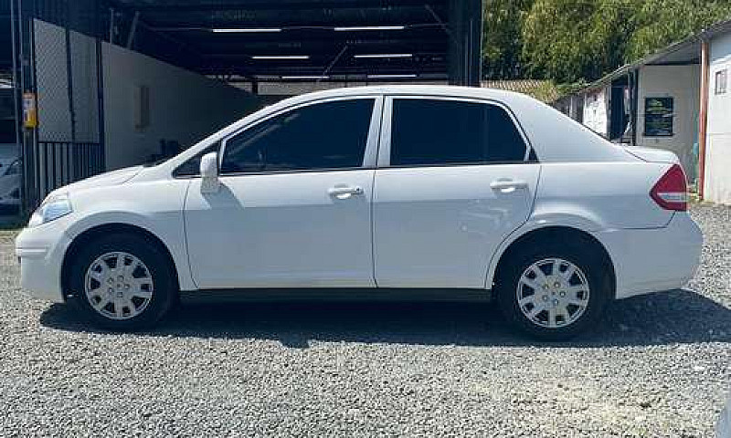 Nissan Tiida 2014 Au...