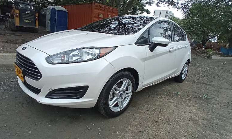 Vendo Ford Fiesta Se...