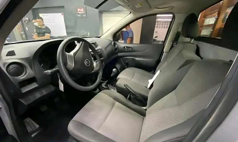 Nissan Frontier Esta...