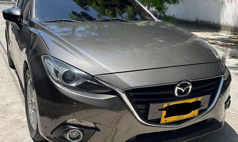 Se Vende Mazda 3....