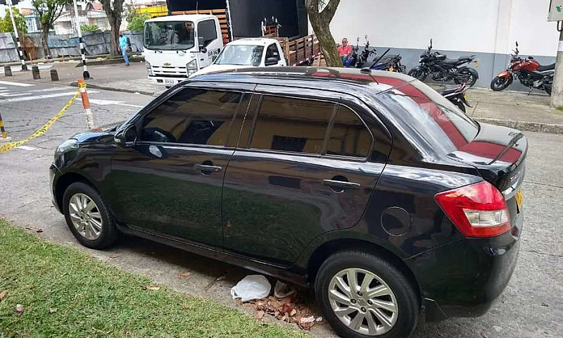 Suzuki Swift Dzire 2...