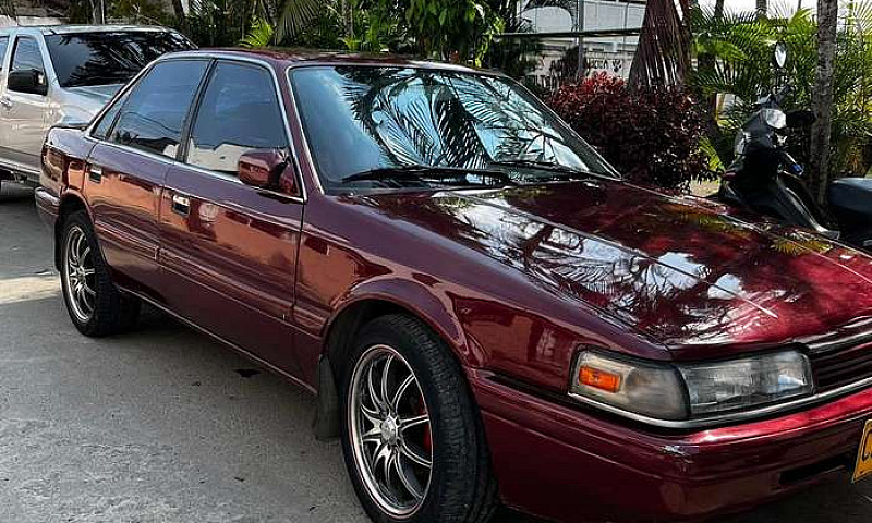 Vendo Mazda 626 L Mo...