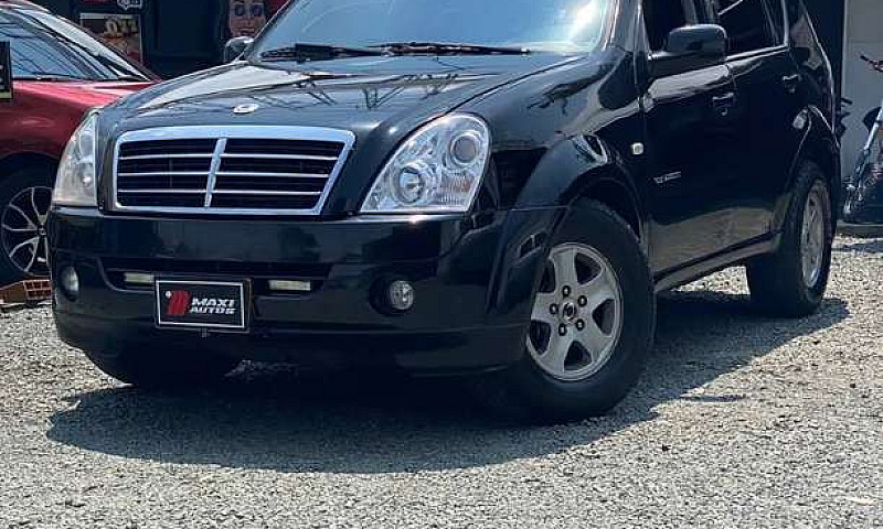 Ssangyong Rexton 200...