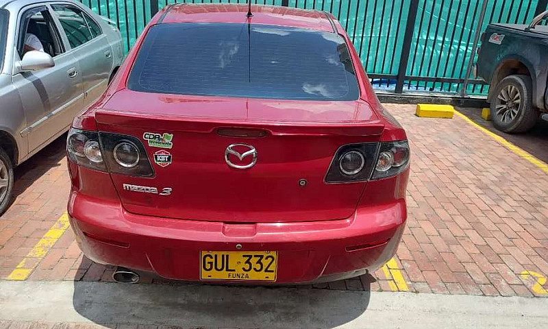 Mazda 3 Cereza...