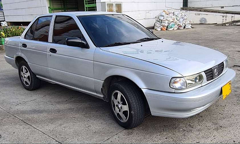 Nissan Sentra Aut Bl...