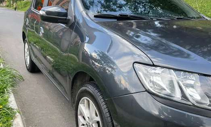 Vendo Sandero Como N...